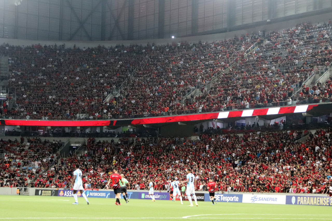  Invicto há nove meses, Athletico quer usar Arena como trunfo no Brasileirão 