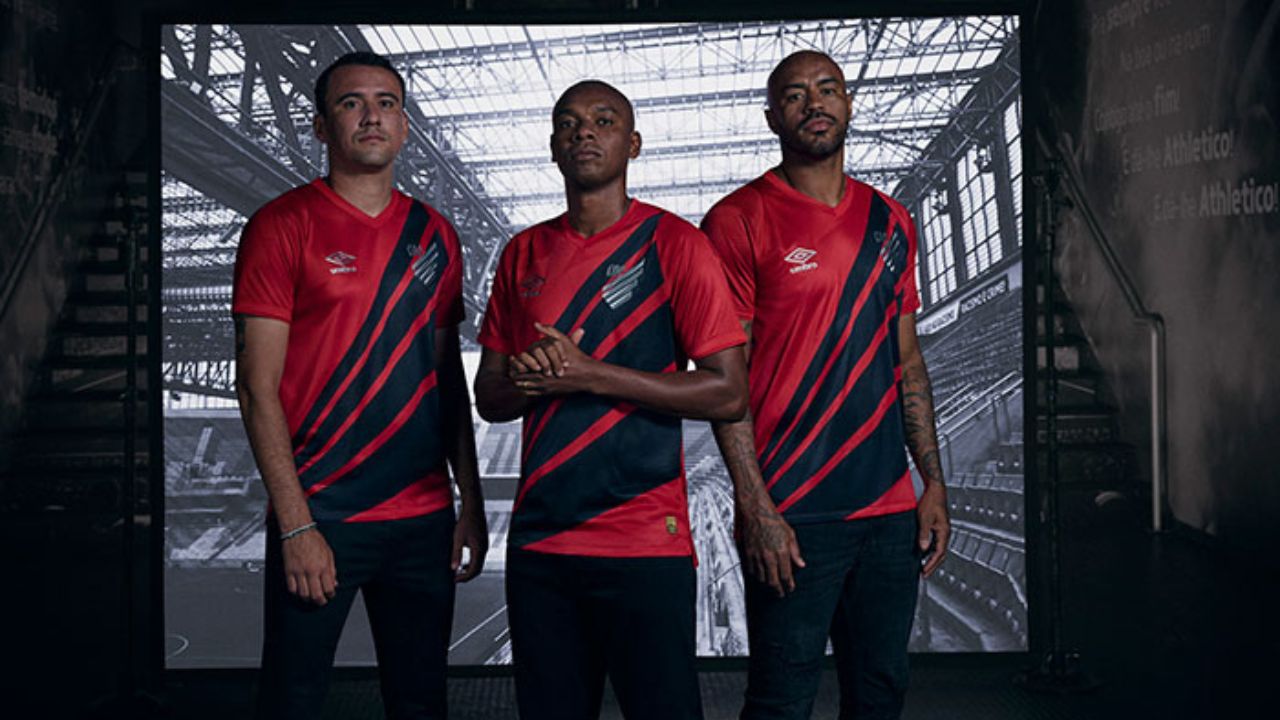  Athletico lança nova camisa do centenário; veja fotos 