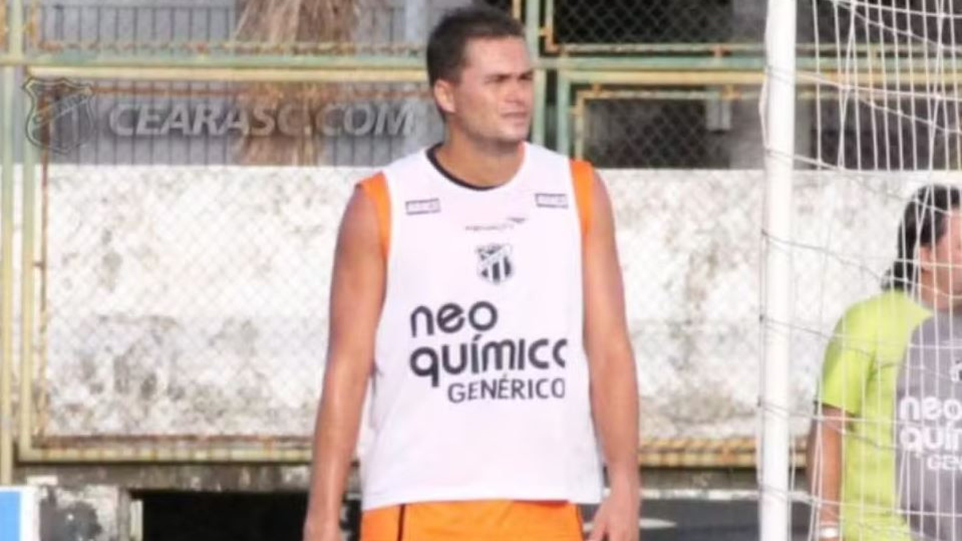 Preto, ex-Ceará e Volta Redonda, morre aos 37 anos