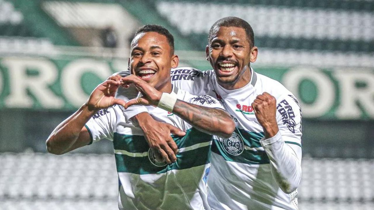  Goleada, liderança... Coritiba tem boas lembranças no Couto contra Brusque; relembre 