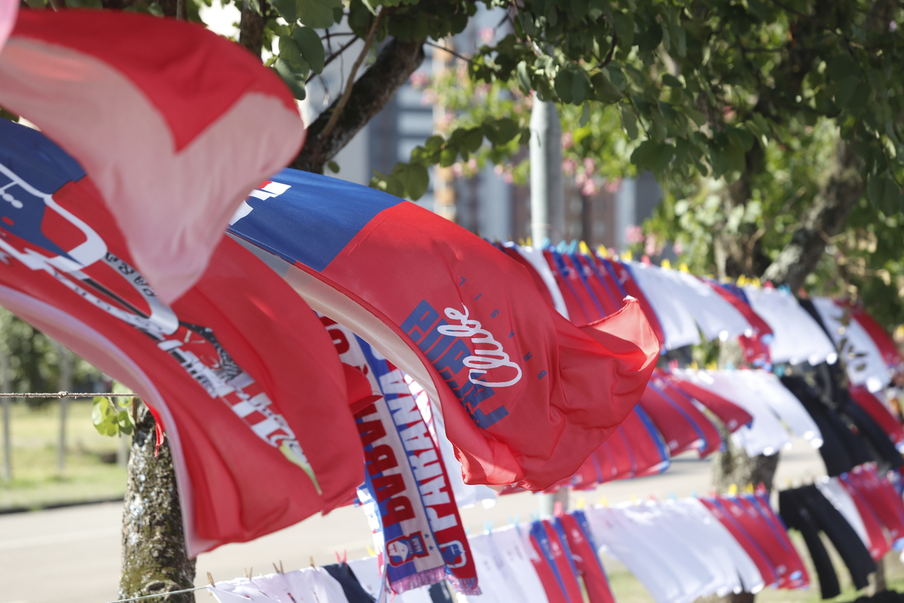 Torcida do Paraná faz