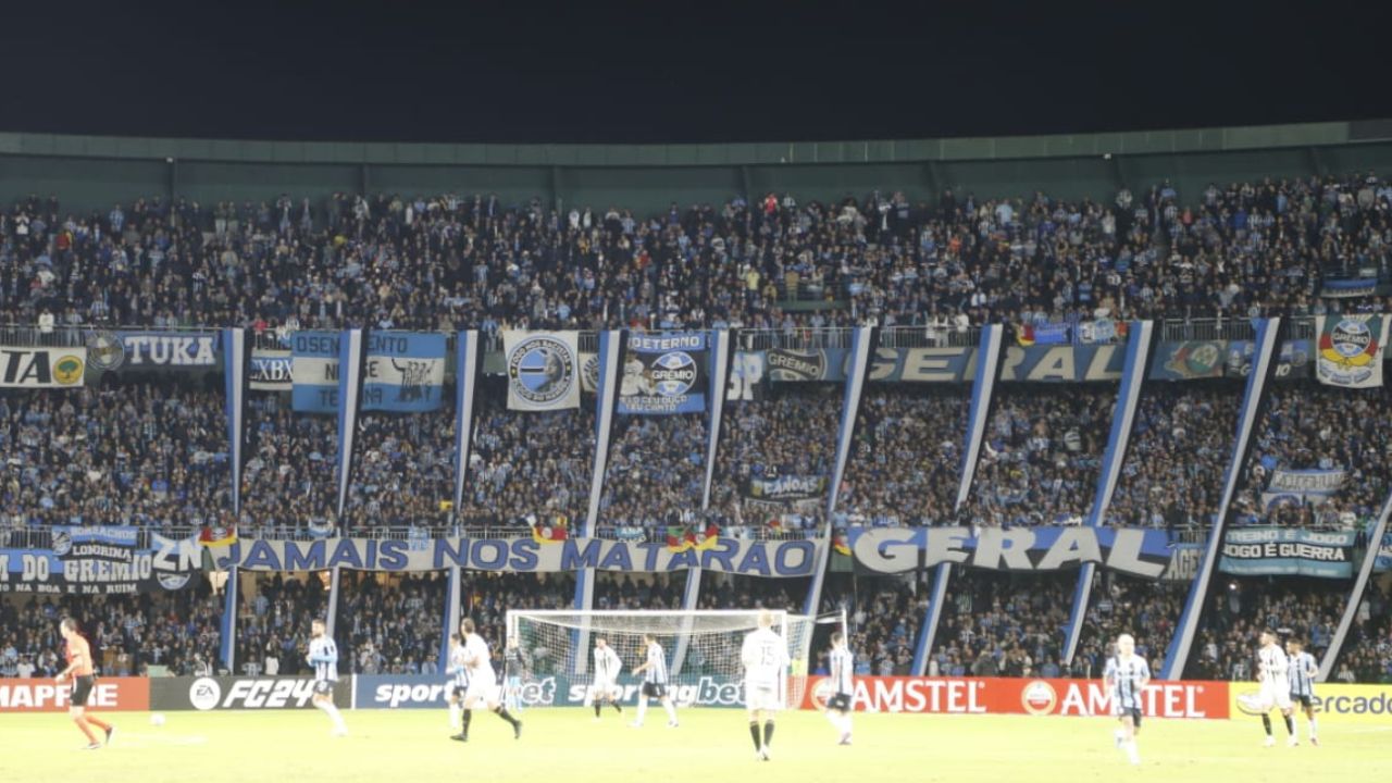 Couto Pereira tricolor: veja como foi a festa da torcida do Grêmio no estádio do Coritiba