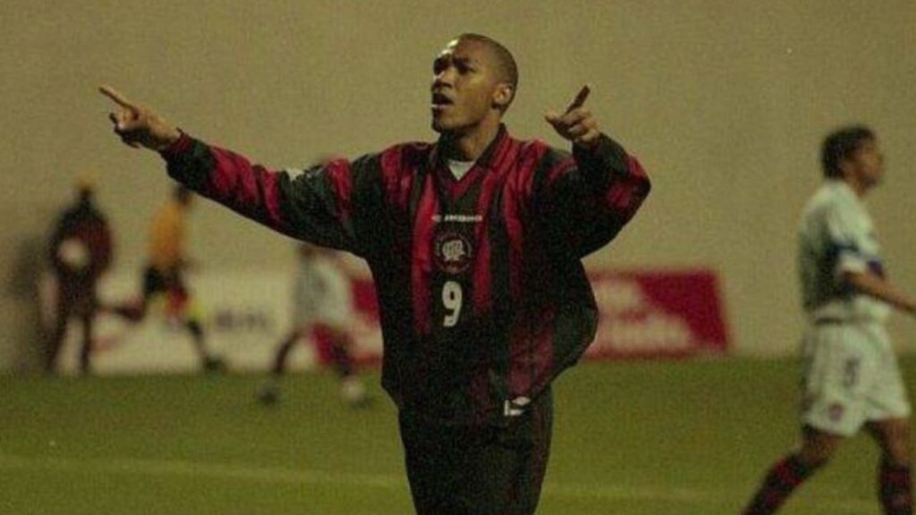 Lucas na inauguração da Arena em 1999