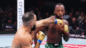 UFC 304: Muhammad tira o cinturão de Edwards com vitória icontestável