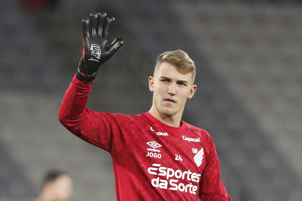 Léo Linck deixou o Athletico.