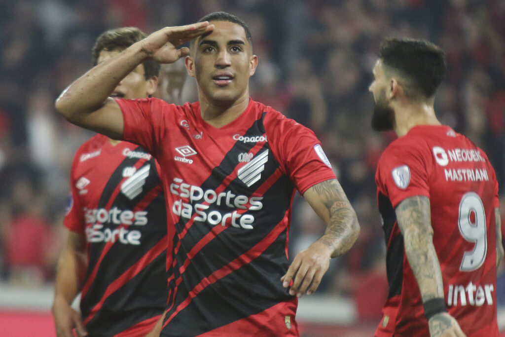 athletico belgrano resultado ficha técnica gols sul-americana