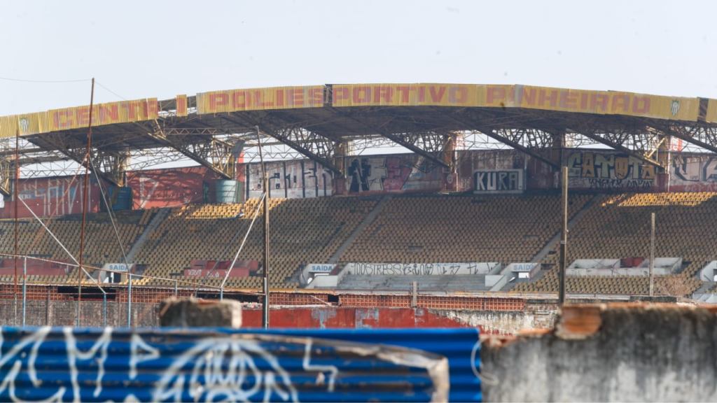 Estádio Pinheirão
