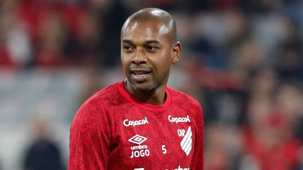 Fernandinho.