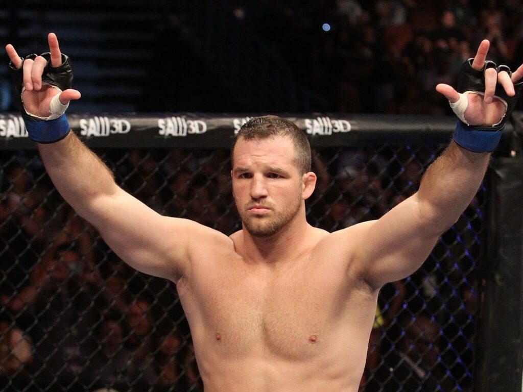 matt-hamill-em-acao-no-ufc-1736087083135_v2_4x3