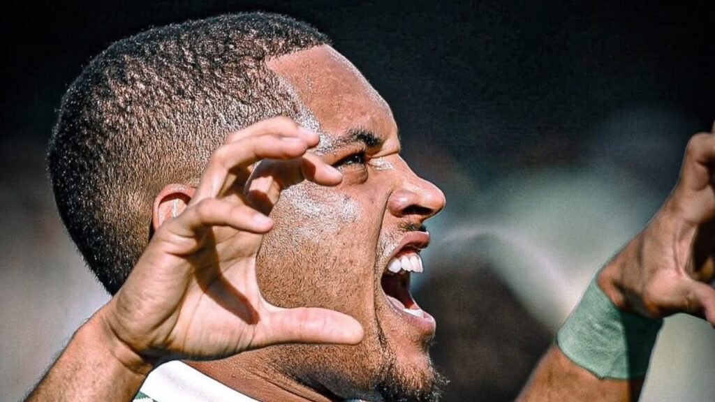 Vitor Roque deve voltar ao Brasil.