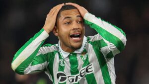 Jornal aponta venda de Vitor Roque como “benção financeira”