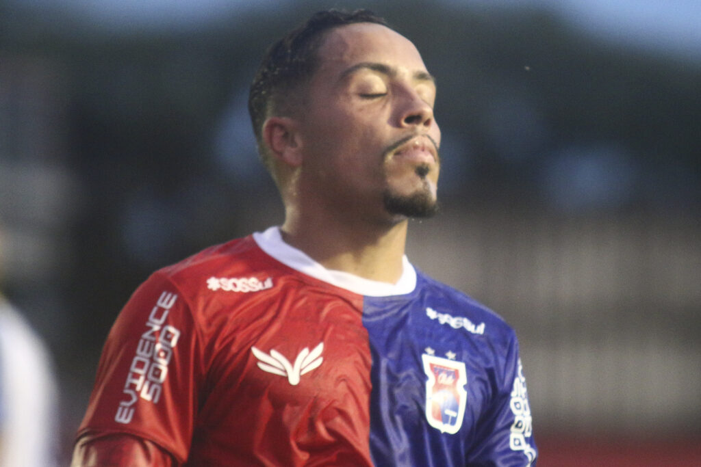 Rikelmi, atacante do Paraná Clube.