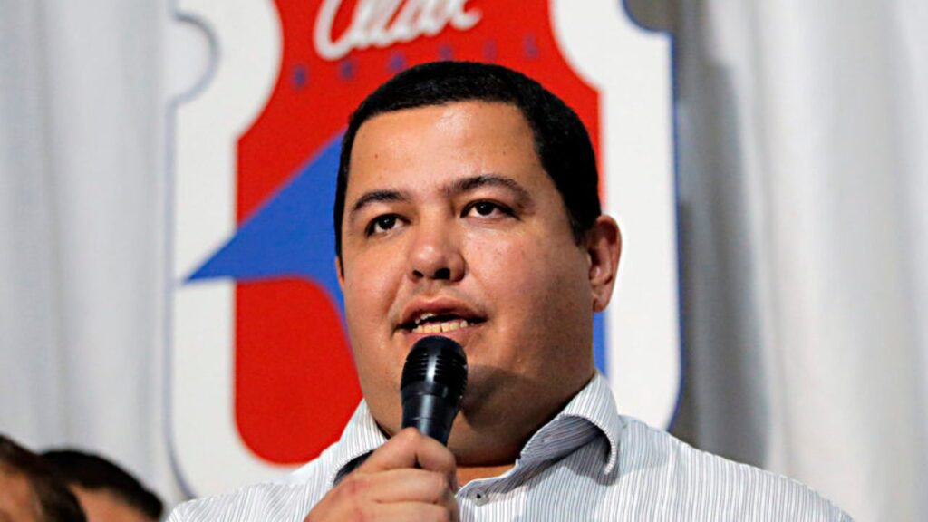 Leonardo Oliveira.