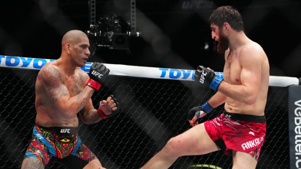 Alex Poatan perde cinturão para Magomed Ankalaev. Foto: Icon sport
