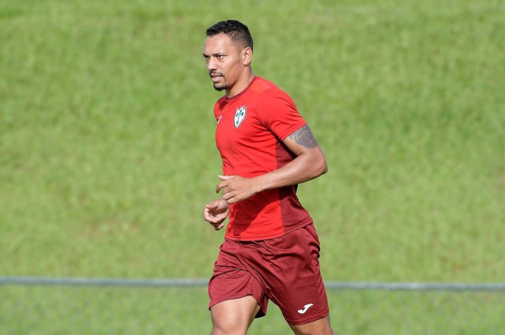 alex-silva-lateral-lusa