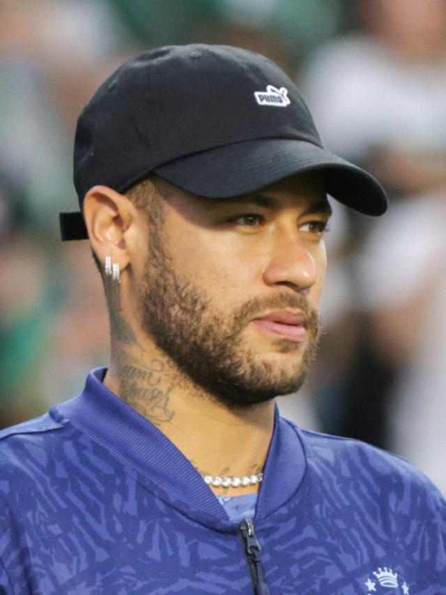 Neymar toma decisão sobre futuro no Santos