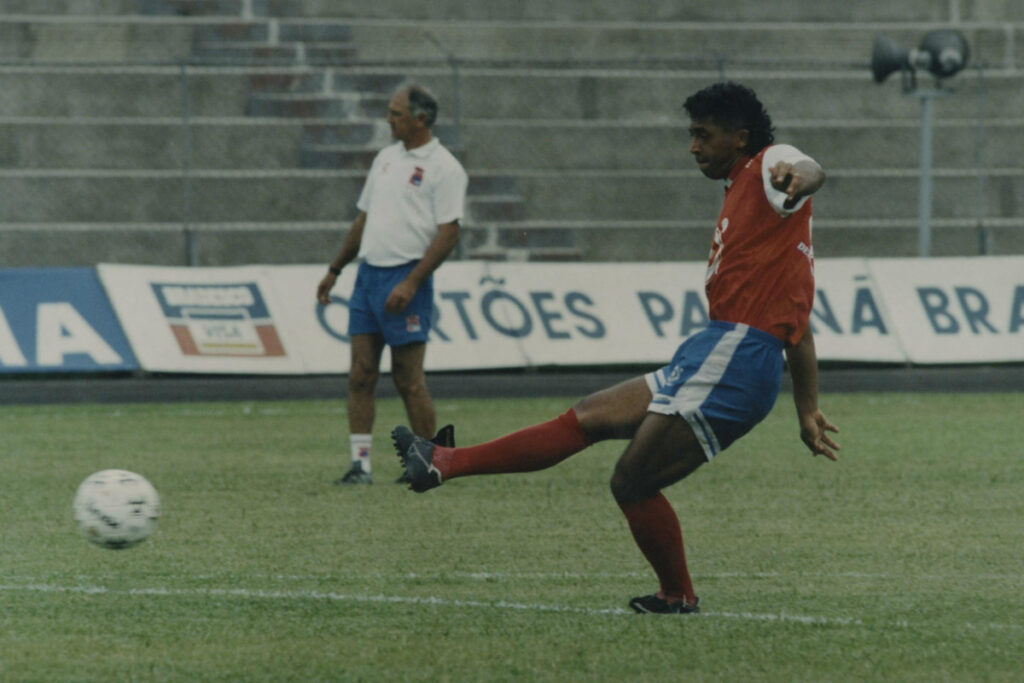 saulo-maior-artilheiro-da-historia-do-parana-clube