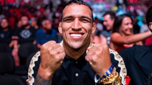 UFC 317: Charles do Bronx abre o jogo sobre enfrentar Topuria e faz promessa