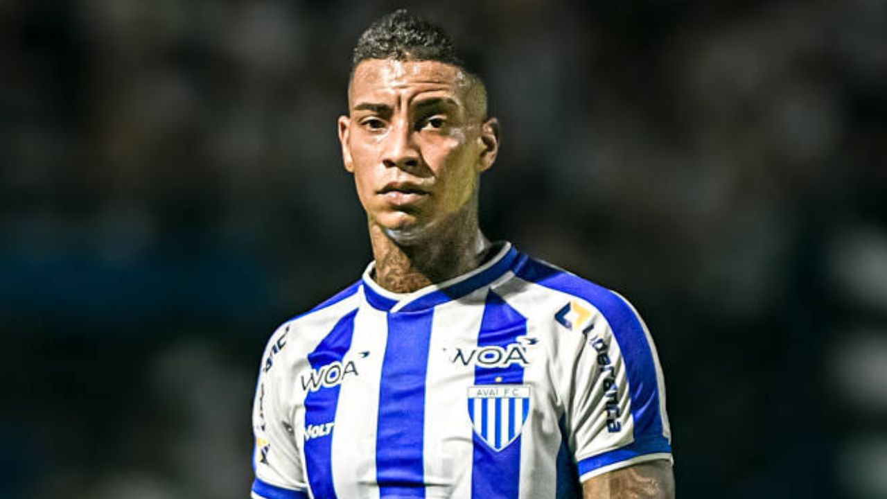 Coritiba reencontra Alef Manga após saída conturbada e tenta manter tabu contra Avaí