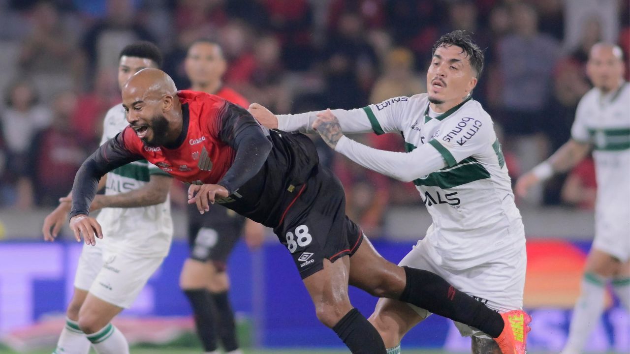 No Atletiba, Athletico dominou o Coritiba, mas desmoronou na Arena