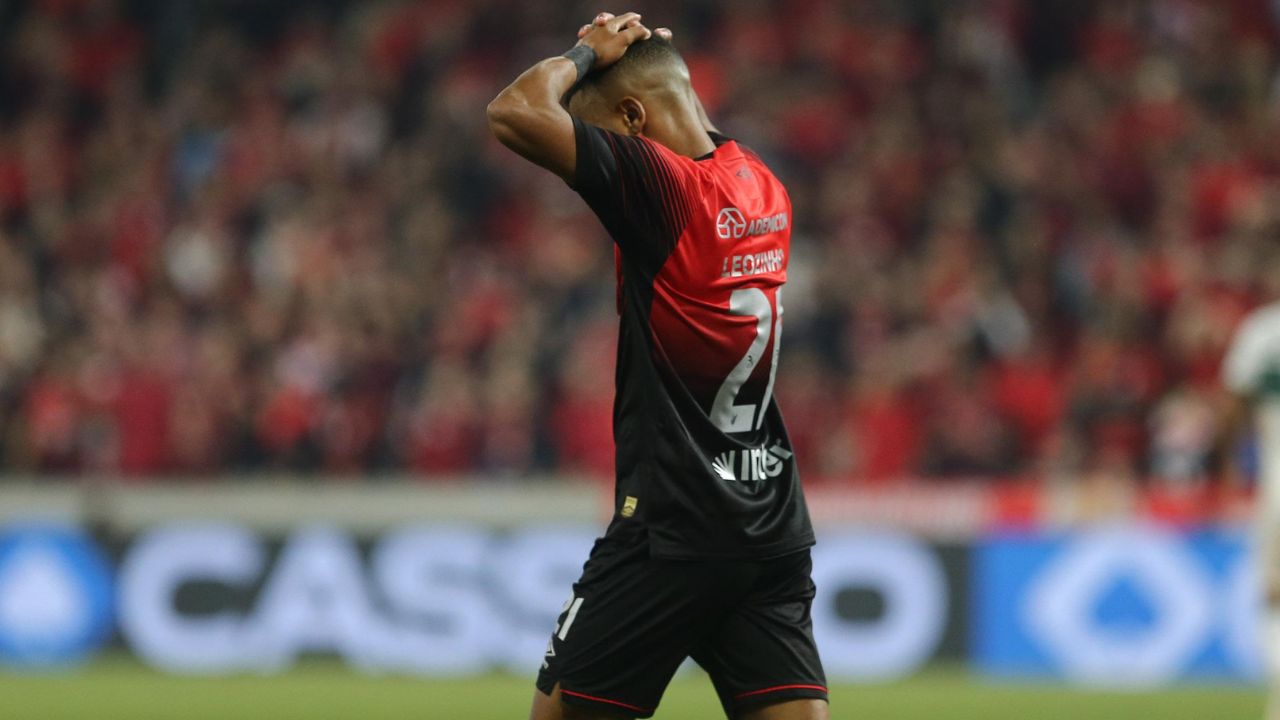 “Tá difícil”: Ídolo histórico critica Athletico após derrota para o Coritiba