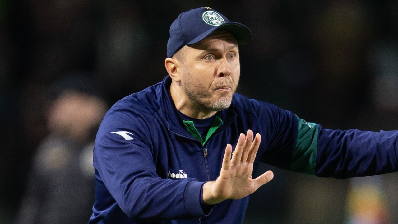 Coritiba volta a ser líder da Série B: saiba há quanto tempo isso não acontecia