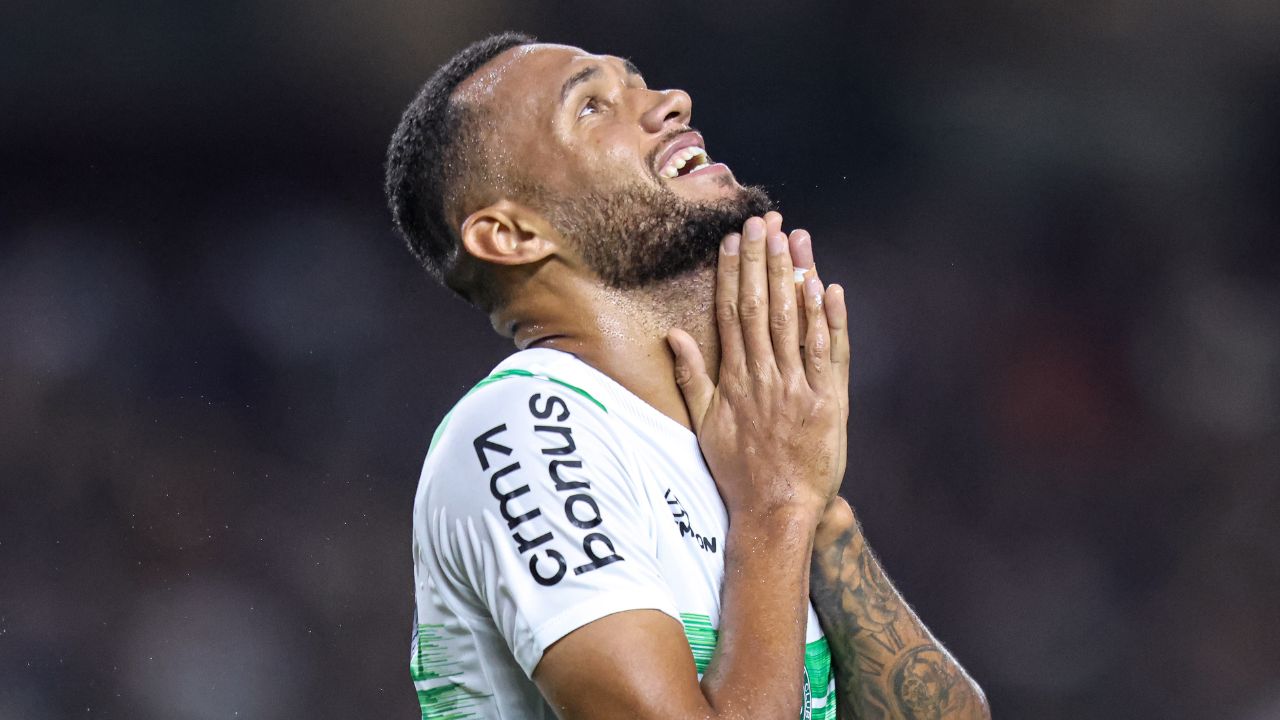 Coritiba mais líder do que nunca, Athletico renovado com gringos e a grande final do Mundial