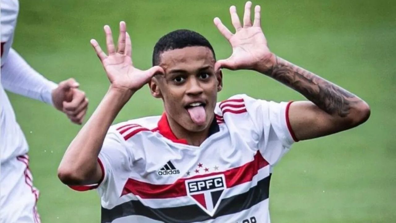 Ex-joia do São Paulo vai do céu no Morumbi ao inferno na Série B