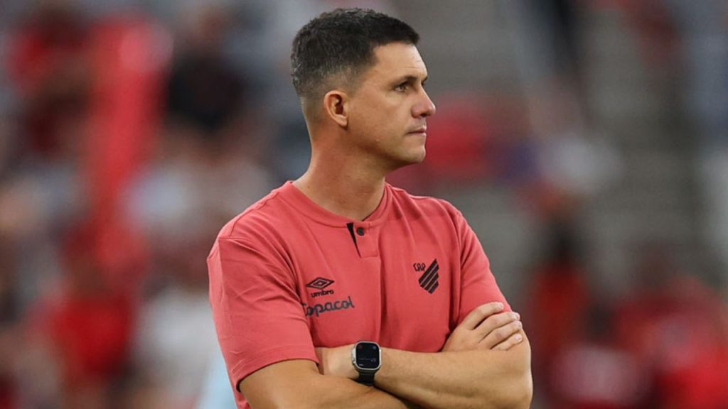 Maurício Barbieri, ex-técnico do Athletico.