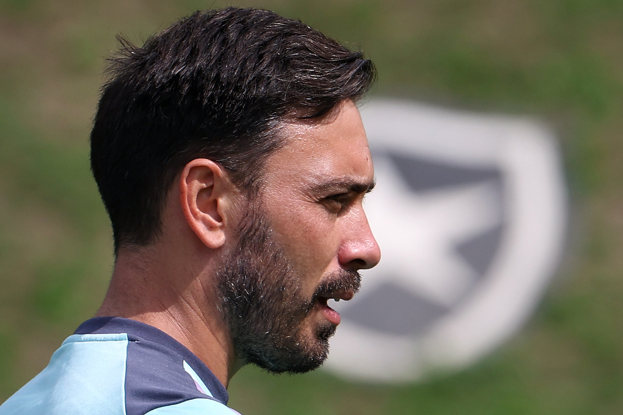 Ex-Athletico, goleiro rescinde com clube inglês para reforçar o Botafogo