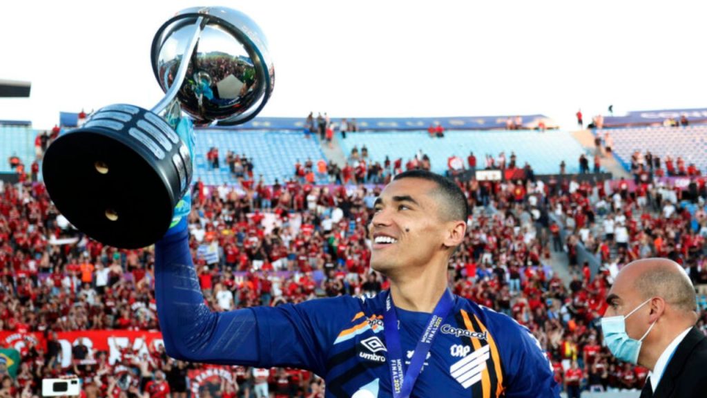 santos goleiro athletico títulos