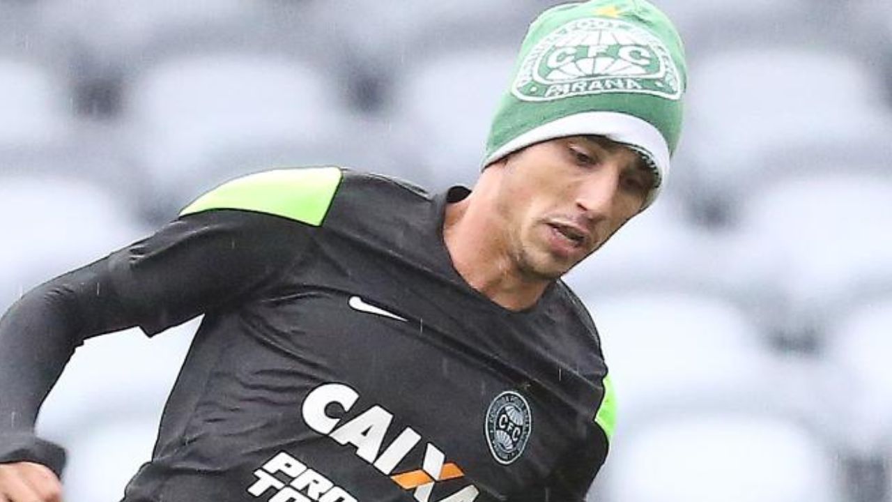 Ex-Coritiba revela sonho com o BBB: &#8220;Se vier convite, aposentar agora&#8221;