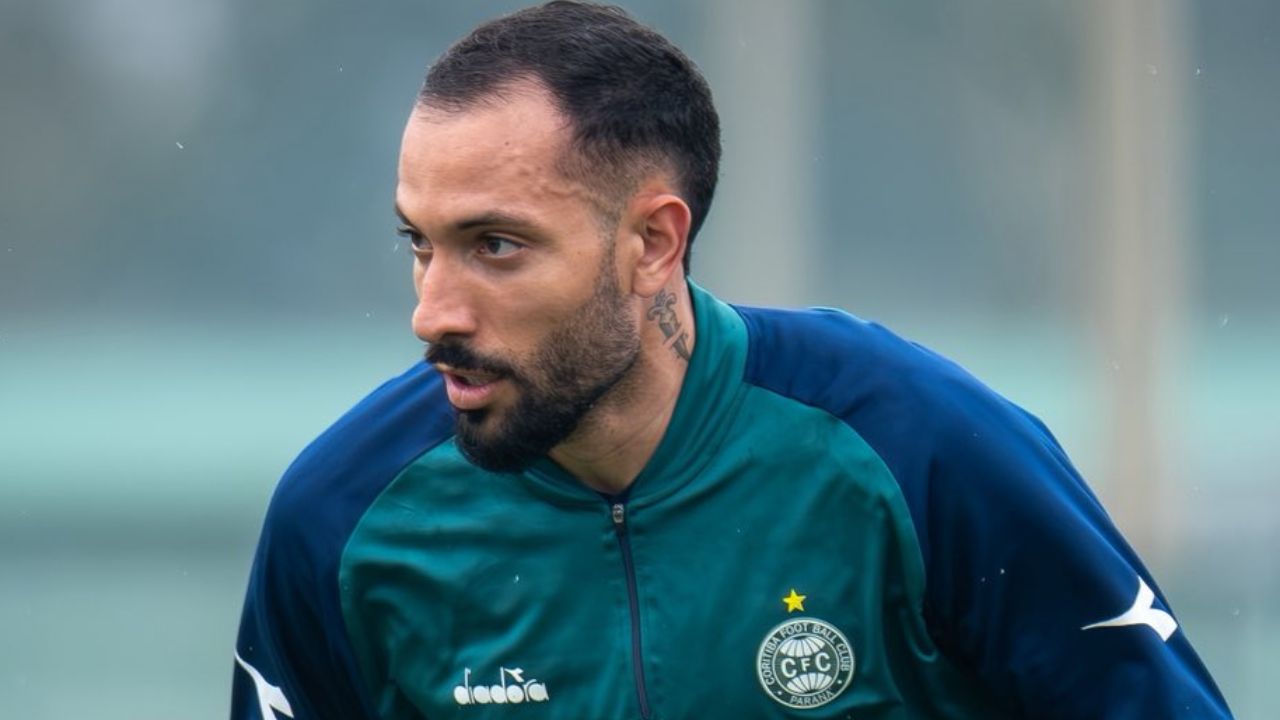 Nova contratação do Coritiba fica disponível para estrear na Série B
