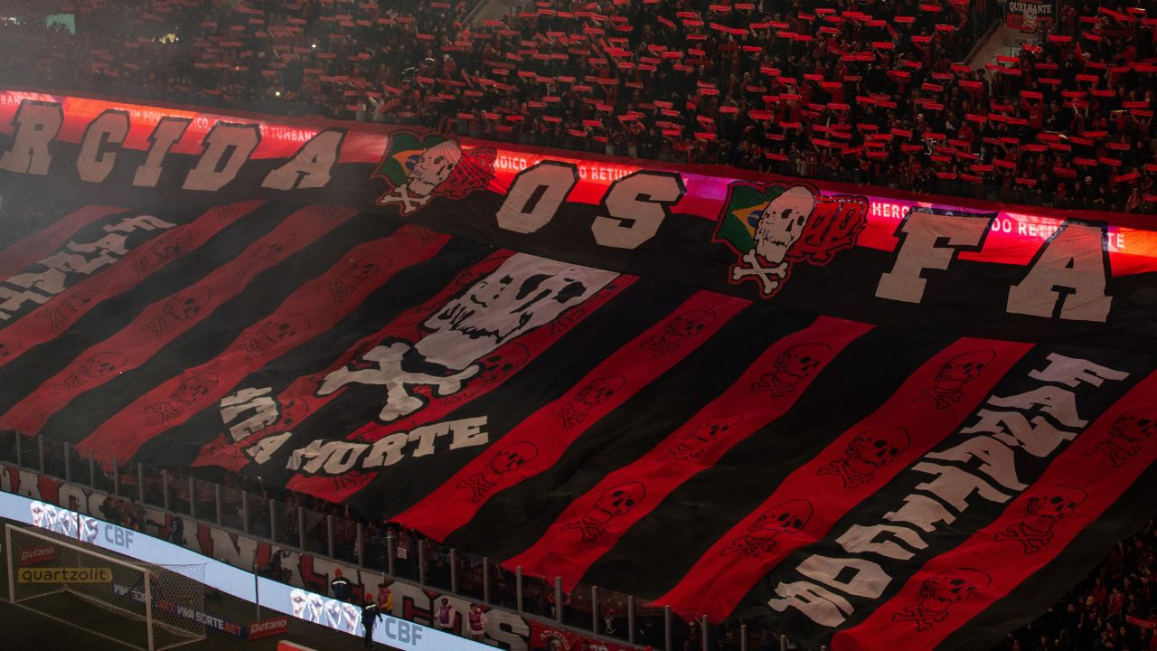 Organizadas se unem a Petraglia e afundam ainda mais o Athletico