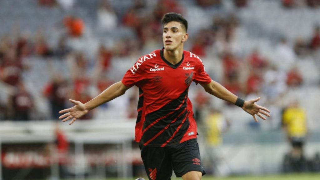 pedrinho-athletico