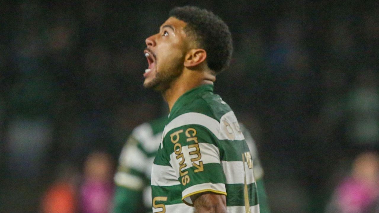 Sob protestos, Coritiba perde chance de voltar à liderança e aumenta pressão