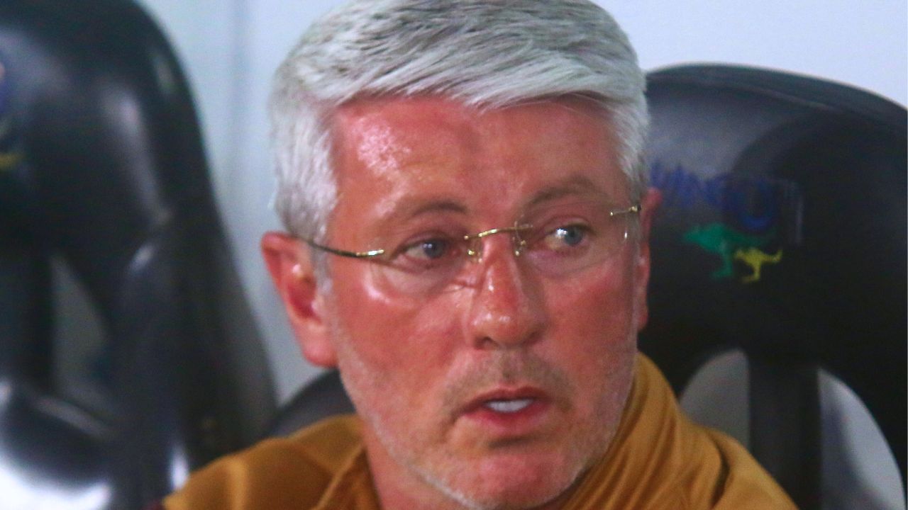 Odair Hellmann evita comparações do Athletico com o Coritiba