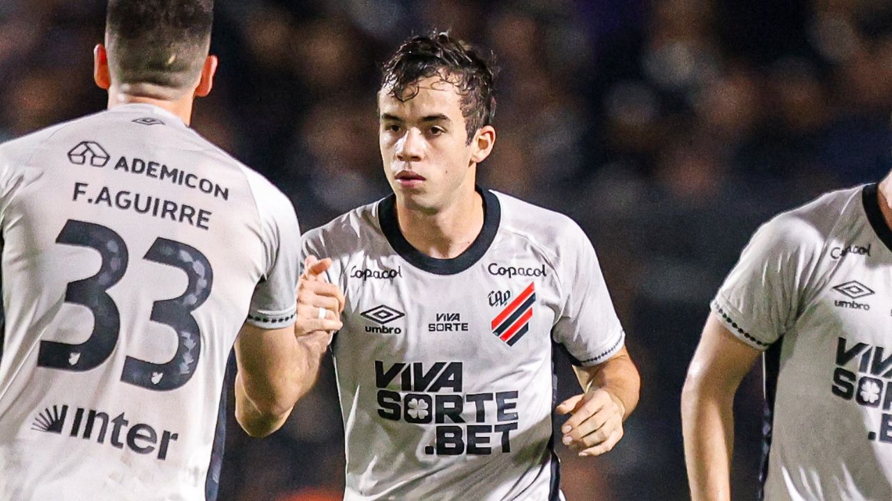 Athletico: Dudu volta a marcar em meio a suspense por renovação