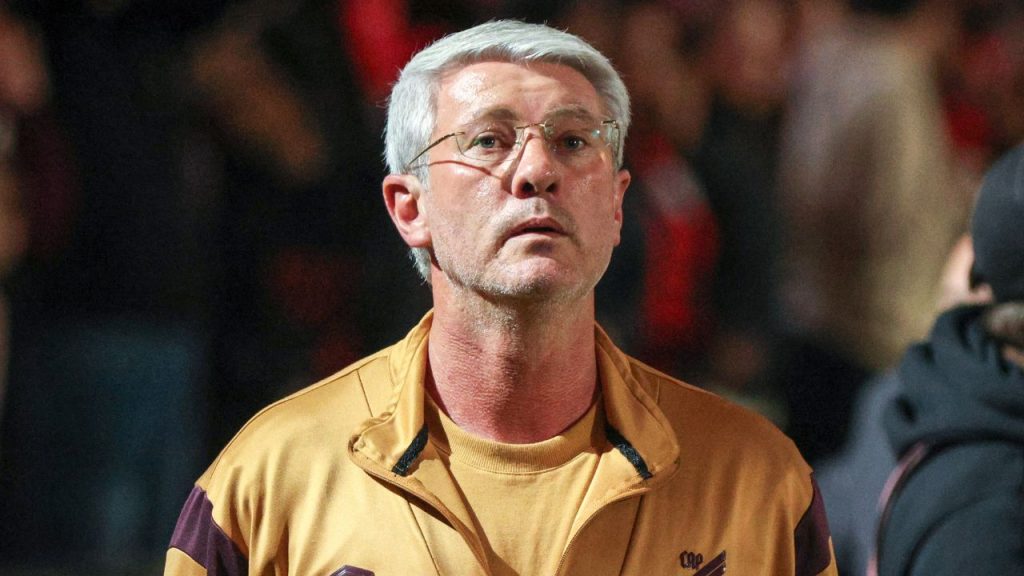 odair-hellmann-athletico-amazonas-serie-b