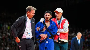 Judoca arrepia arena com lesão assustadora nos Jogos de Paris