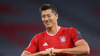Lewandowski desbanca Messi e CR7 e é eleito o melhor jogador do mundo