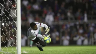 Goleiro Felipe revela desejo de permanecer no Paraná Clube