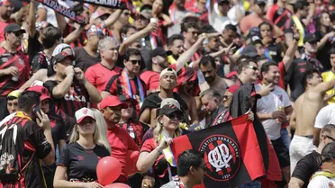 Torcida aplaude jogadores, mas novo vice tem sentimento “complicado de digerir”