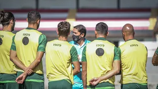 Morínigo esboça Coritiba com Willian Farias e Léo Gamalho; veja a formação
