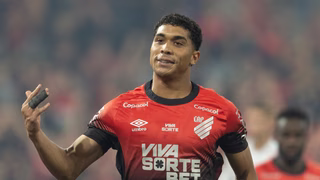 Julimar e Odair explicam por que Viveros não bateu pênalti do Athletico