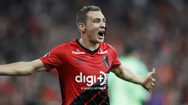 Ex-Athletico, Marco Ruben se aposenta com gol na Argentina