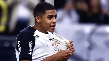 Algoz do Athletico, joia milionária explode no Corinthians