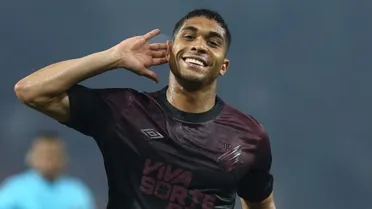 Athletico vence sob pressão, encerra jejum e segue na caça do G4