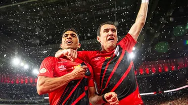 Athletico renova contrato e aposta alto em atacante para a Série B