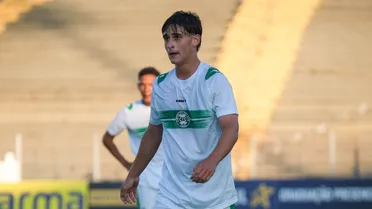 Coritiba arranca classificação em sequência bizarra de pênaltis e avança na Copinha